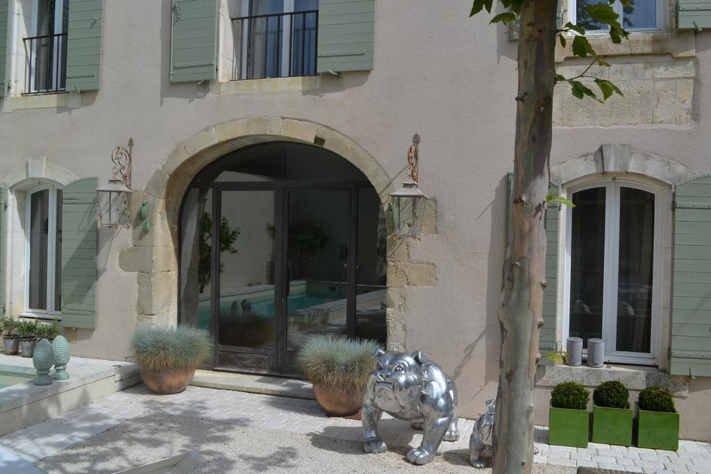 Bed and Breakfast Mas A L'Improviste Maillane Exterior foto