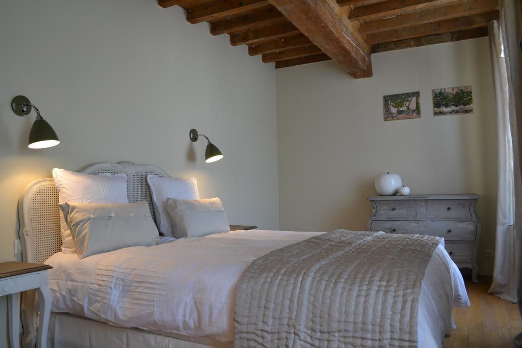 Bed and Breakfast Mas A L'Improviste Maillane Habitación foto